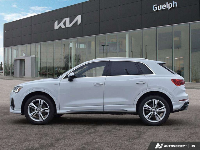 Audi Q3 * S Line quattro Premium Plus * CARFAX * ЦЕНА ДО Б - автомобили, коли, обяви за нови и употребявани 4