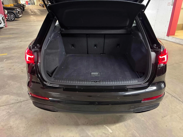 Audi Q3 * Komfort * CARFAX * ЦЕНА ДО БГ - автомобили, коли, обяви за нови и употребявани 14