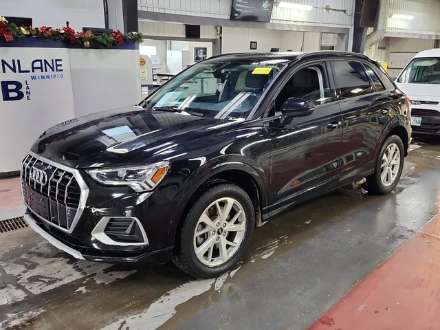 Audi Q3 * KOMFORT * CARFAX * ЦЕНА ДО БГ - автомобили, коли, обяви за нови и употребявани 0