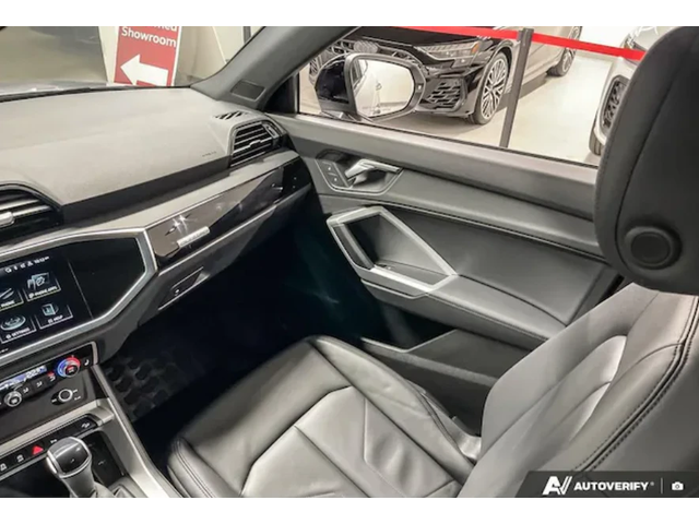 Audi Q3 40tfsi * Komfort * 17, 639км* АвтоКредит* ЦЕНА ДО - автомобили, коли, обяви за нови и употребявани 11