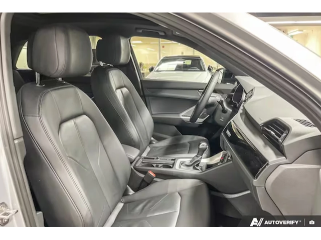 Audi Q3 40tfsi * Komfort * 17, 639км* АвтоКредит* ЦЕНА ДО - автомобили, коли, обяви за нови и употребявани 9