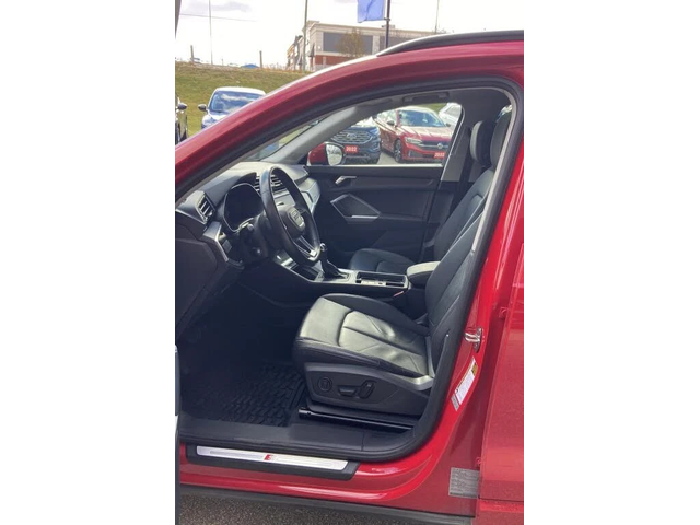 Audi Q3 quattro Komfort 45 TFSI * АвтоКредит* (ЦЕНА ДО БГ) - автомобили, коли, обяви за нови и употребявани 11