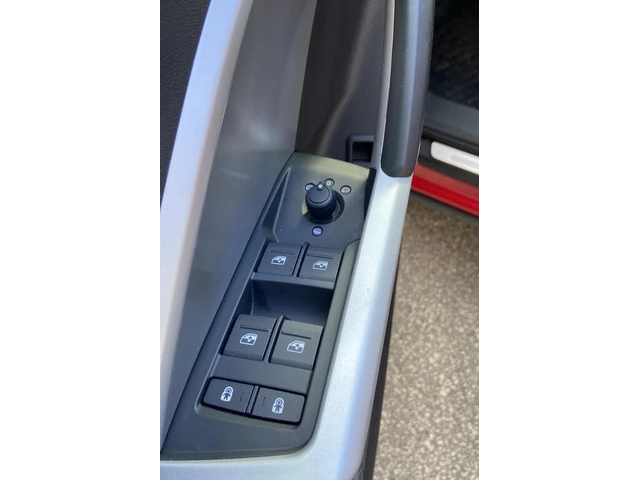 Audi Q3 quattro Komfort 45 TFSI * АвтоКредит* (ЦЕНА ДО БГ) - автомобили, коли, обяви за нови и употребявани 12