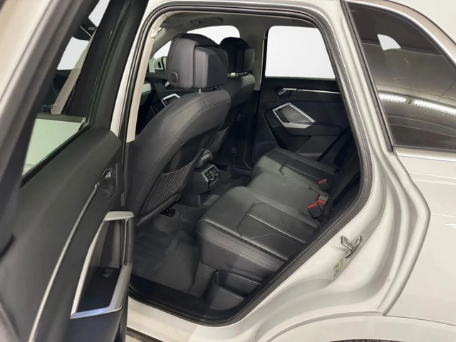 Audi Q3 45TFSI Premium Plus S Line АвтоКредит (ЦЕНА ДО БГ) - автомобили, коли, обяви за нови и употребявани 4