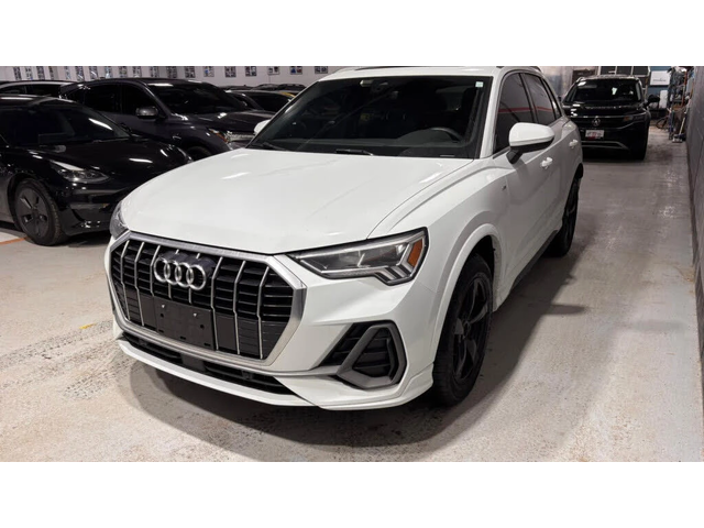 Audi Q3 quattro S Line 45 TFSI* АвтоКредит* (Цена до БГ) - автомобили, коли, обяви за нови и употребявани 1