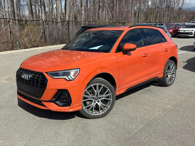 Audi Q3 * Technik * ПОДГРЕВИ * 360 * PANO * CARFAX - автомобили, коли, обяви за нови и употребявани 0