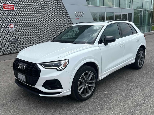 Audi Q3 KOMFORT BLACK OPTIC* DISTRONIC * MATRIX* - автомобили, коли, обяви за нови и употребявани 0