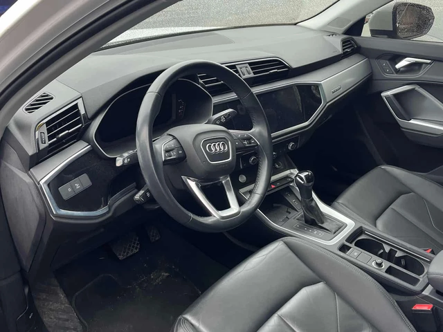 Audi Q3 * Komfort * ПОДГРЕВИ* ДВА КЛЮЧА* KEYLESS* - автомобили, коли, обяви за нови и употребявани 4