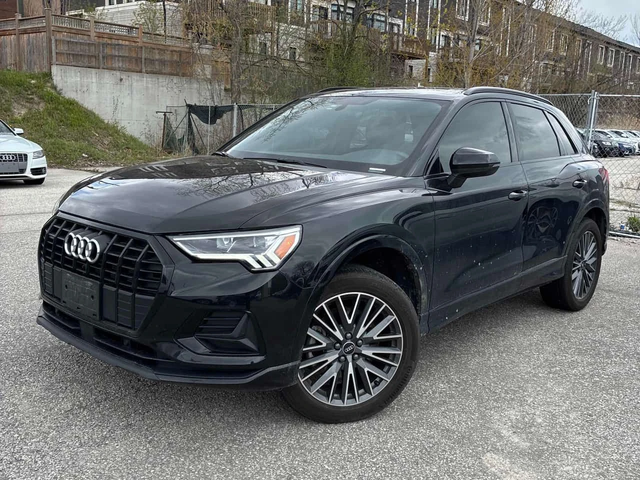 Audi Q3 | DISTRONIC | ПОДГРЕВ | CARFAX | ПАНОРАМА | - автомобили, коли, обяви за нови и употребявани 1