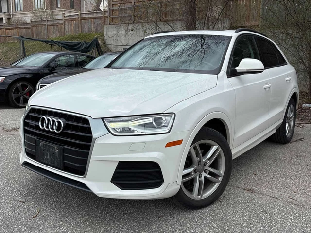 Audi Q3 | Komfort | CARFAX | ПОДГРЕВ | ПАНОРАМА | - автомобили, коли, обяви за нови и употребявани 0