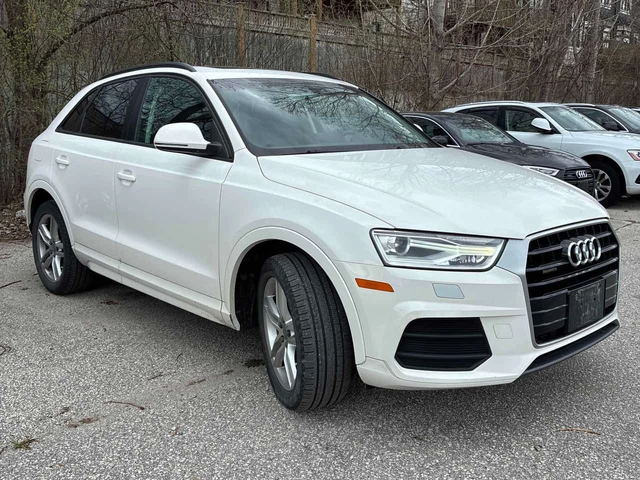 Audi Q3 | Komfort | CARFAX | ПОДГРЕВ | ПАНОРАМА | - автомобили, коли, обяви за нови и употребявани 2