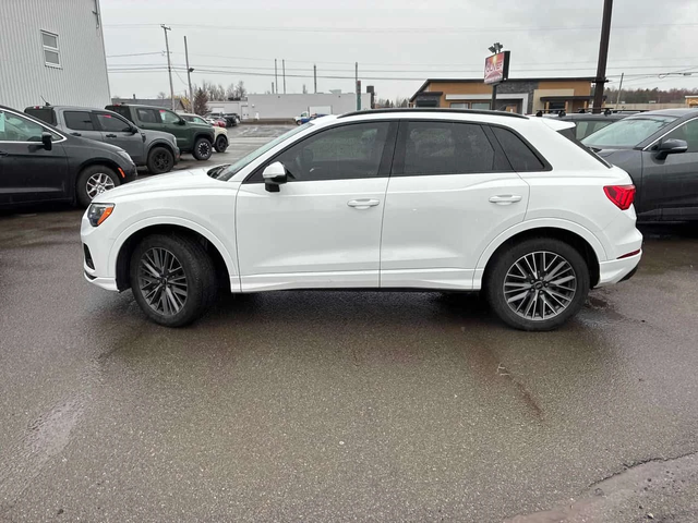 Audi Q3 * Komfort * PANO* KEYLESS* ПОДГРЕВ* - автомобили, коли, обяви за нови и употребявани 1