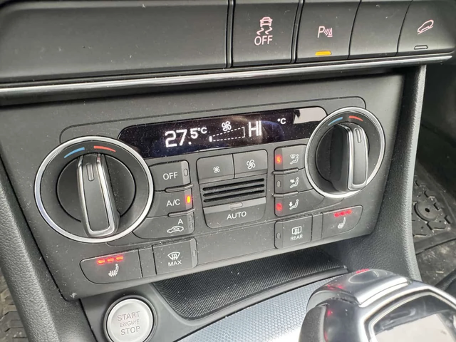 Audi Q3 * Progressiv * CARFAX * - автомобили, коли, обяви за нови и употребявани 12