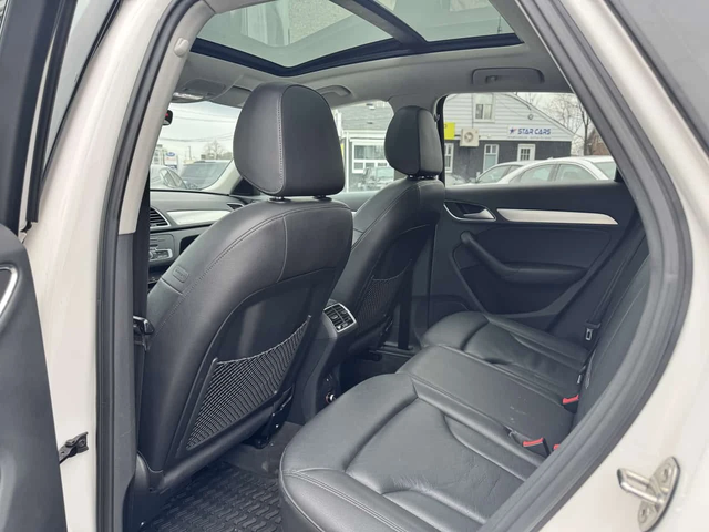 Audi Q3 * Progressiv * CARFAX * - автомобили, коли, обяви за нови и употребявани 8