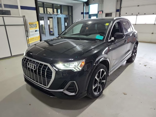 Audi Q3 PROGRESSIV| DIGITAL| PANO| S-LINE| CARFAX - автомобили, коли, обяви за нови и употребявани 0