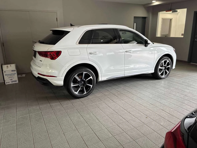 Audi Q3 | Progressiv | DISTRONIC | ПОДГРЕВ | CARFAX | - автомобили, коли, обяви за нови и употребявани 2