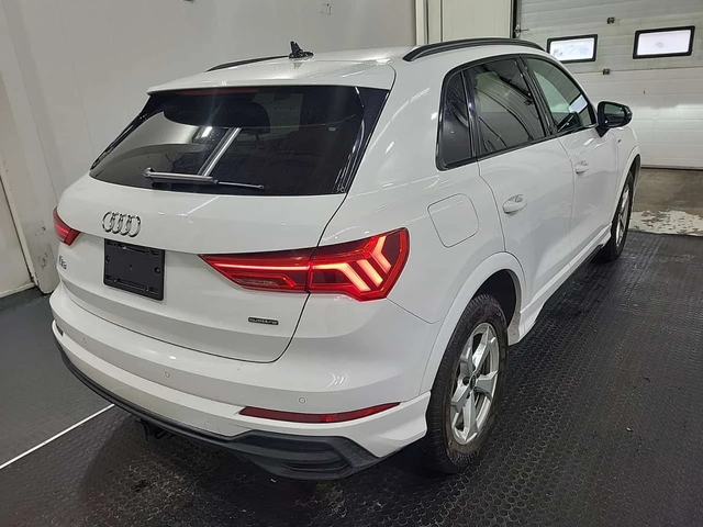 Audi Q3 TECHNIK| PANORAMA| ПОДГРЕВИ| ПАМЕТ| 2 КЛЮЧА - автомобили, коли, обяви за нови и употребявани 2