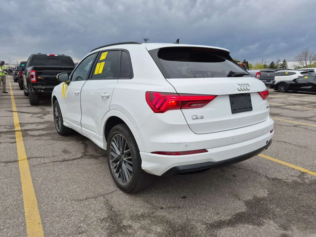 Audi Q3 * KOMFORT * CARFAX * 2 КЛЮЧА * ПАНОРАМА * - автомобили, коли, обяви за нови и употребявани 3