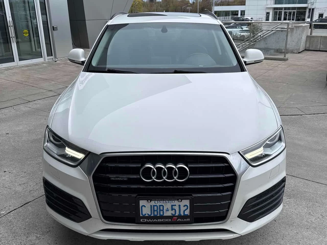 Audi Q3 * Komfort * ПАНОРАМА * ПОДГРЕВ * КЛИП НА МОТОРА - автомобили, коли, обяви за нови и употребявани 1