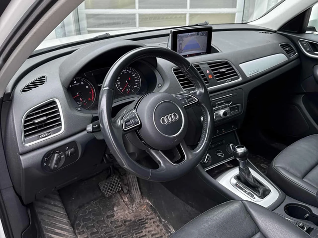 Audi Q3 * Komfort * ПАНОРАМА * ПОДГРЕВ * КЛИП НА МОТОРА - автомобили, коли, обяви за нови и употребявани 6