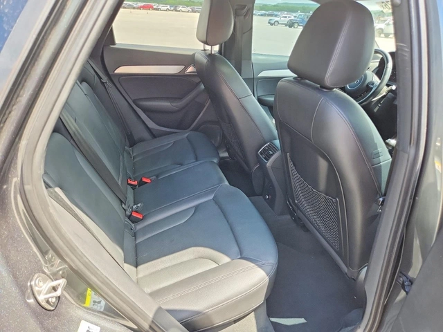 Audi Q3 PREMIUM PLUS - автомобили, коли, обяви за нови и употребявани 9