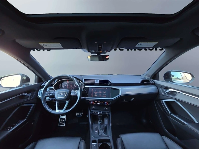 Audi Q3 Progressiv S-Line Black Optics / DIGITAL DASH - автомобили, коли, обяви за нови и употребявани 9