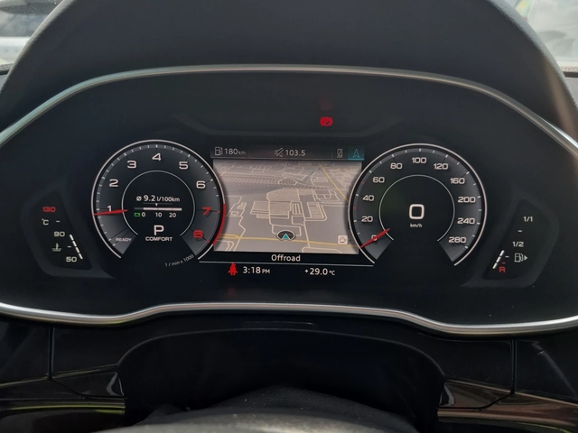 Audi Q3 Progressiv 45 TFSI quattro - автомобили, коли, обяви за нови и употребявани 5