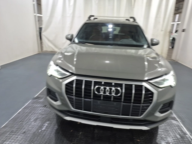 Audi Q3 KOMFORT | ПАНОРАМА | ЗАДНА КАМЕРА | KEYLESS | - автомобили, коли, обяви за нови и употребявани 15