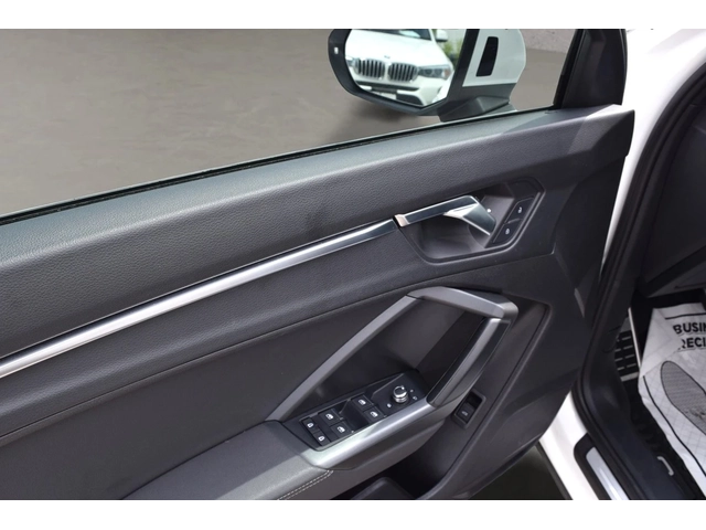 Audi Q3 45 TFSI quattro S line | Панорама | Memory | Navi - автомобили, коли, обяви за нови и употребявани 12