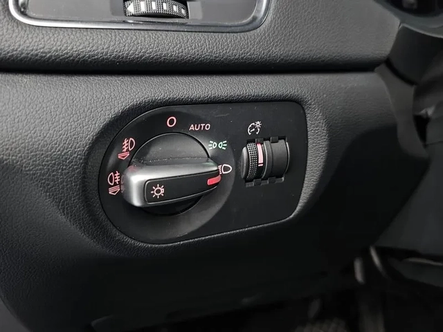 Audi Q3 2.0 TDI Quattro - автомобили, коли, обяви за нови и употребявани 14