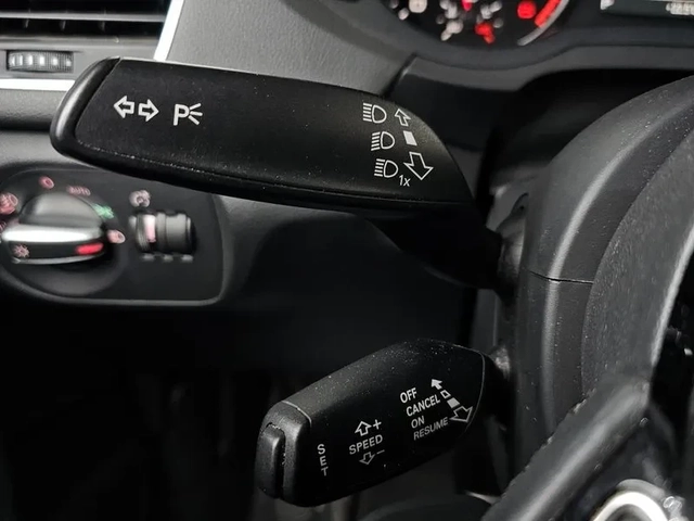 Audi Q3 2.0 TDI Quattro - автомобили, коли, обяви за нови и употребявани 15