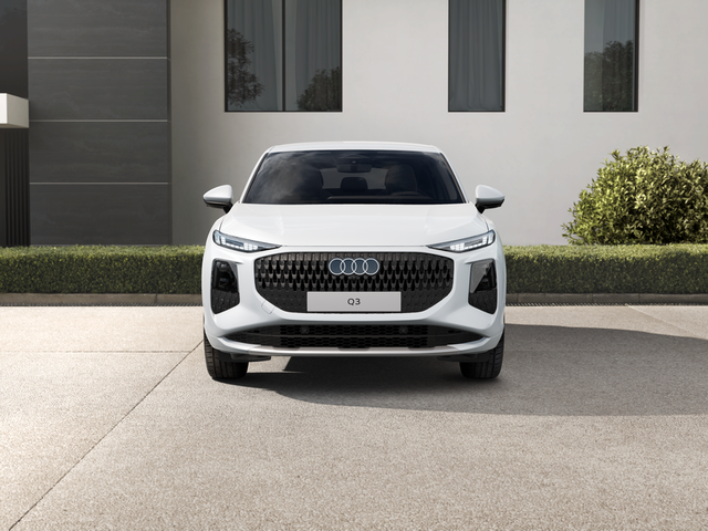 Audi Audi Audi Q3 Sportback 142  kW TDI quattro - автомобили, коли, обяви за нови и употребявани 4