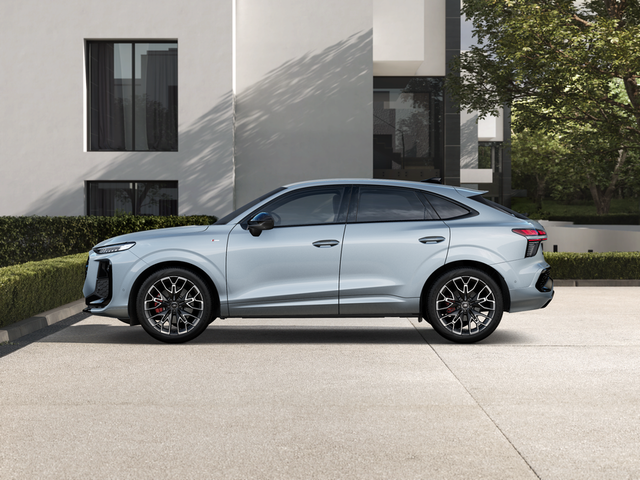 Audi Audi Audi Q3 Sportback 142  kW TDI quattro - автомобили, коли, обяви за нови и употребявани 5