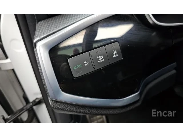 Audi Q3 Sportback 35 TDI Premium Sportback - автомобили, коли, обяви за нови и употребявани 13