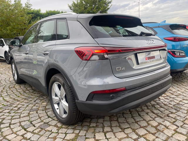 Audi Q4 E-tron - автомобили, коли, обяви за нови и употребявани 5