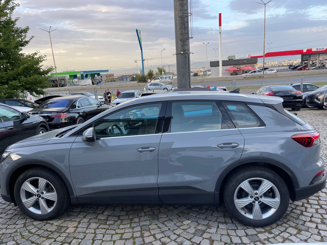 Audi Q4 E-tron - автомобили, коли, обяви за нови и употребявани 6