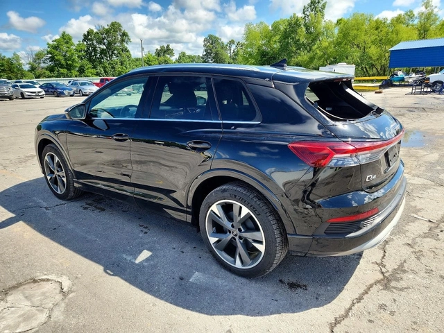 Audi Q4 E-TRON PREMIUM QUATTRO - автомобили, коли, обяви за нови и употребявани 1
