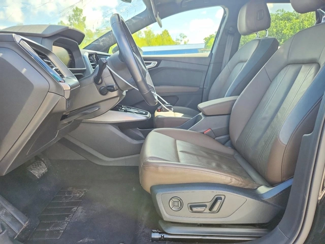 Audi Q4 E-TRON PREMIUM QUATTRO - автомобили, коли, обяви за нови и употребявани 6