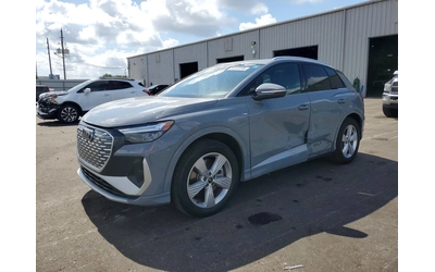 audi-q4 - 0