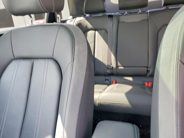 Audi Q4 E-TRON PREMIUM* AWD* ПЪЛНА ИСТОРИЯ* 55 - автомобили, коли, обяви за нови и употребявани 9
