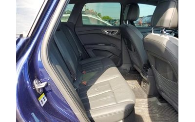 Audi Q4 E-tron* PRESTIGE* AWD* ПОДГРЕВ* 360* КАМЕРА* - автомобили, коли, обяви за нови и употребявани 8