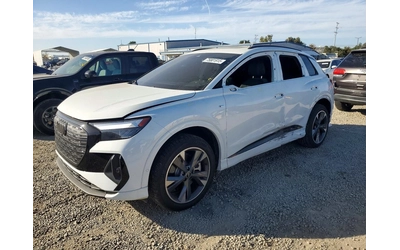 audi-q4 - 0