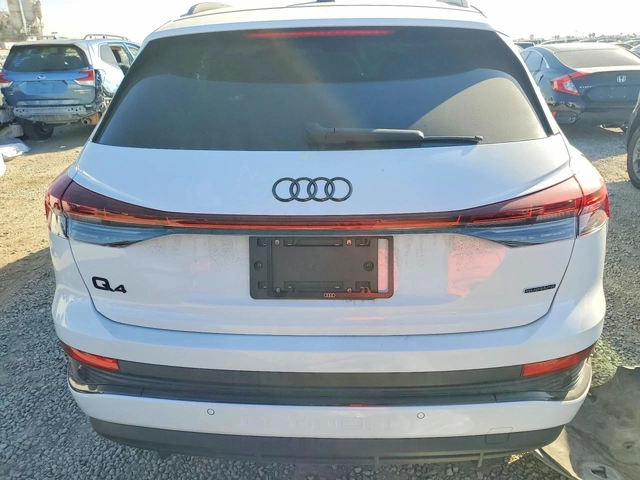 Audi Q4 E-TRON PREMIUM PLUS - автомобили, коли, обяви за нови и употребявани 4