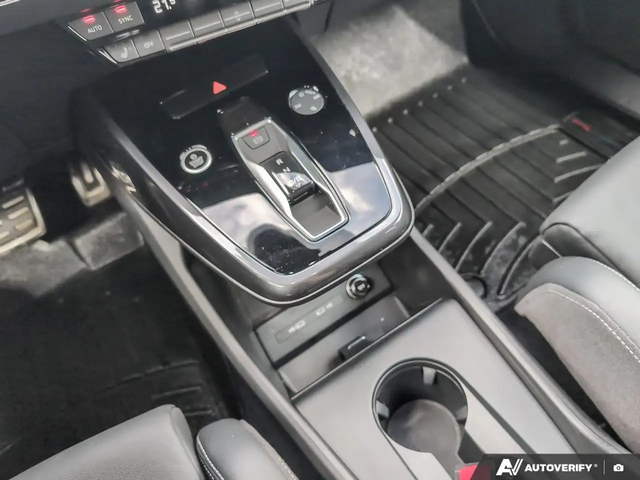 Audi Q4 e-tron 50 Progressiv 50 Komfort All Wheel Drive - автомобили, коли, обяви за нови и употребявани 17