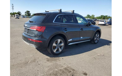 audi-q5-2-0l-4-all-wheel-drive - 2