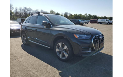 audi-q5-2-0l-4-all-wheel-drive - 3
