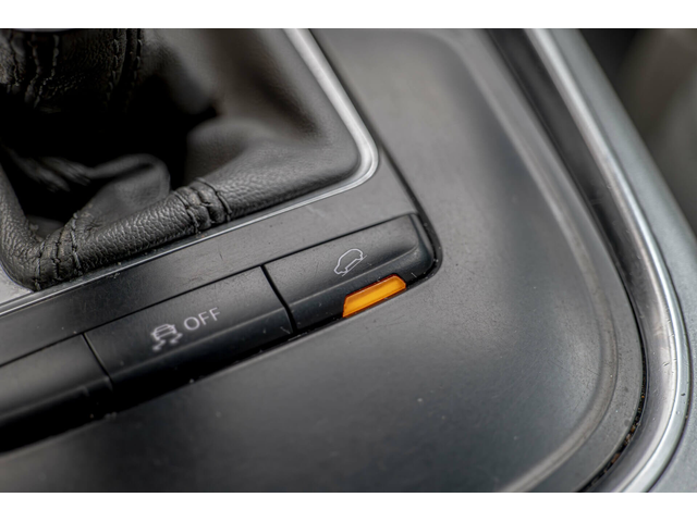 Audi Q5 2.0TDI/Quattro/PDC/BiXenon/F1/BiColor Lether/ - автомобили, коли, обяви за нови и употребявани 10