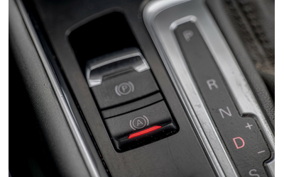 Audi Q5 2.0TDI/Quattro/PDC/BiXenon/F1/BiColor Lether/ - автомобили, коли, обяви за нови и употребявани 11