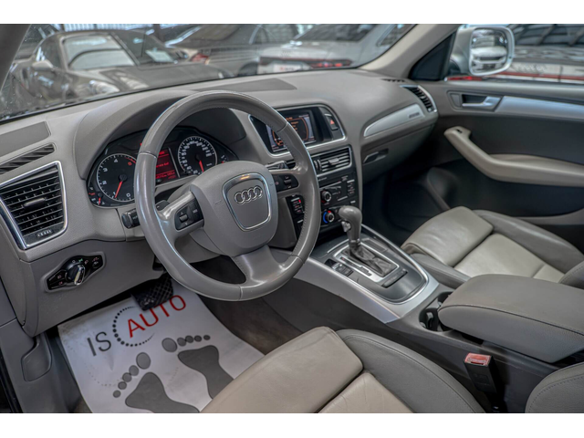 Audi Q5 2.0TDI/Quattro/PDC/BiXenon/F1/BiColor Lether/ - автомобили, коли, обяви за нови и употребявани 6