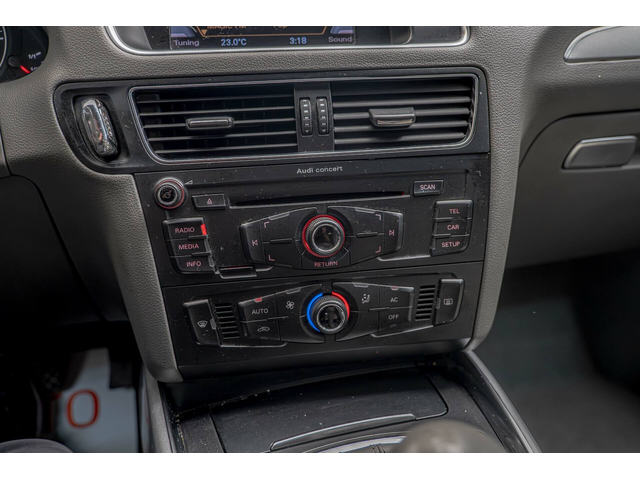 Audi Q5 2.0TDI/Quattro/PDC/BiXenon/F1/BiColor Lether/ - автомобили, коли, обяви за нови и употребявани 9